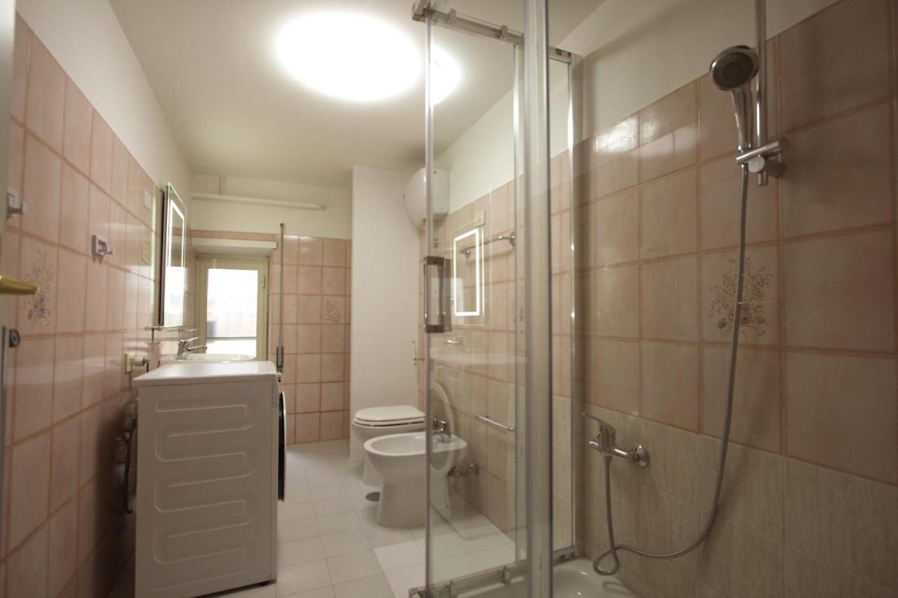 Vascello Holiday House Apartment Рим Екстериор снимка